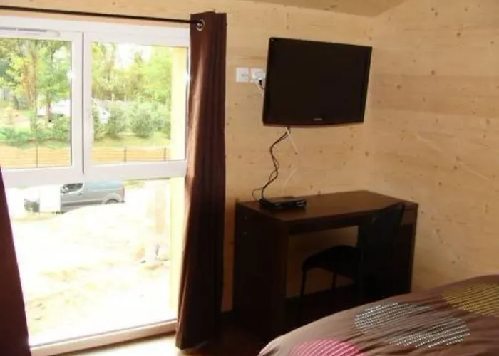 Πανσιόν Maison Addama 3*